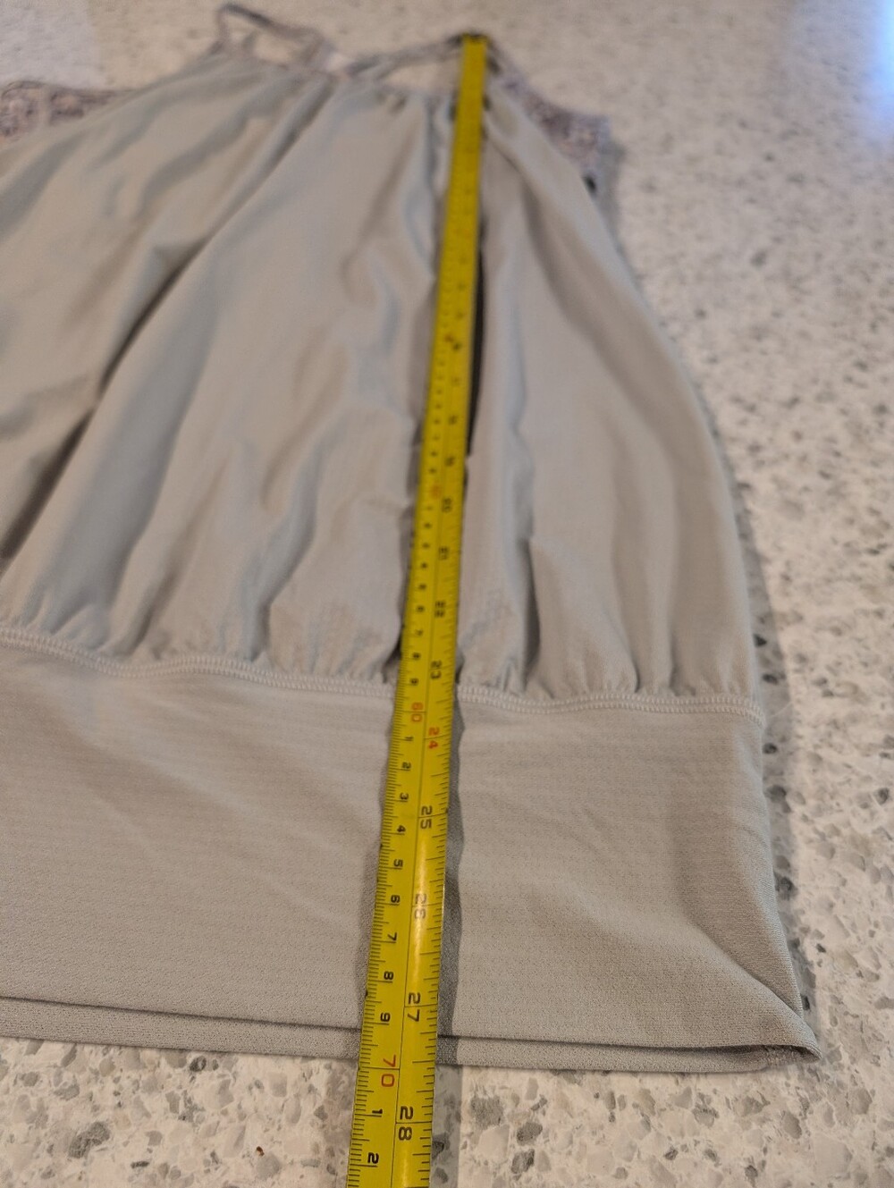 Lululemon 8 No Limits Tank Top Silver Spoon Petite Fleur Grey Built in Bra Flowy - Picture 13 of 16